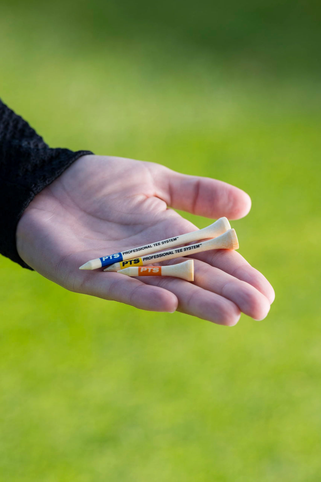 PrideSports PTS Plastic Golf Tees | 30 Count, 1-1/2 Inch | #1 Plastic Tee on Tour | Best for Irons, Hybrids, and Woods